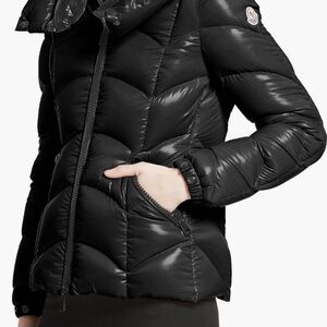 Moncler Black Puffer Jacket with Quilted Design